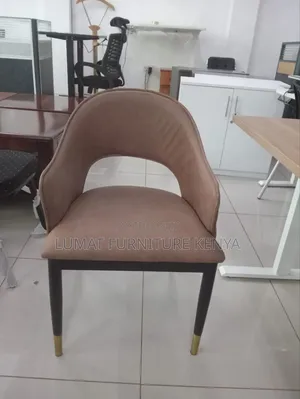 Classic Brown Dining Seat