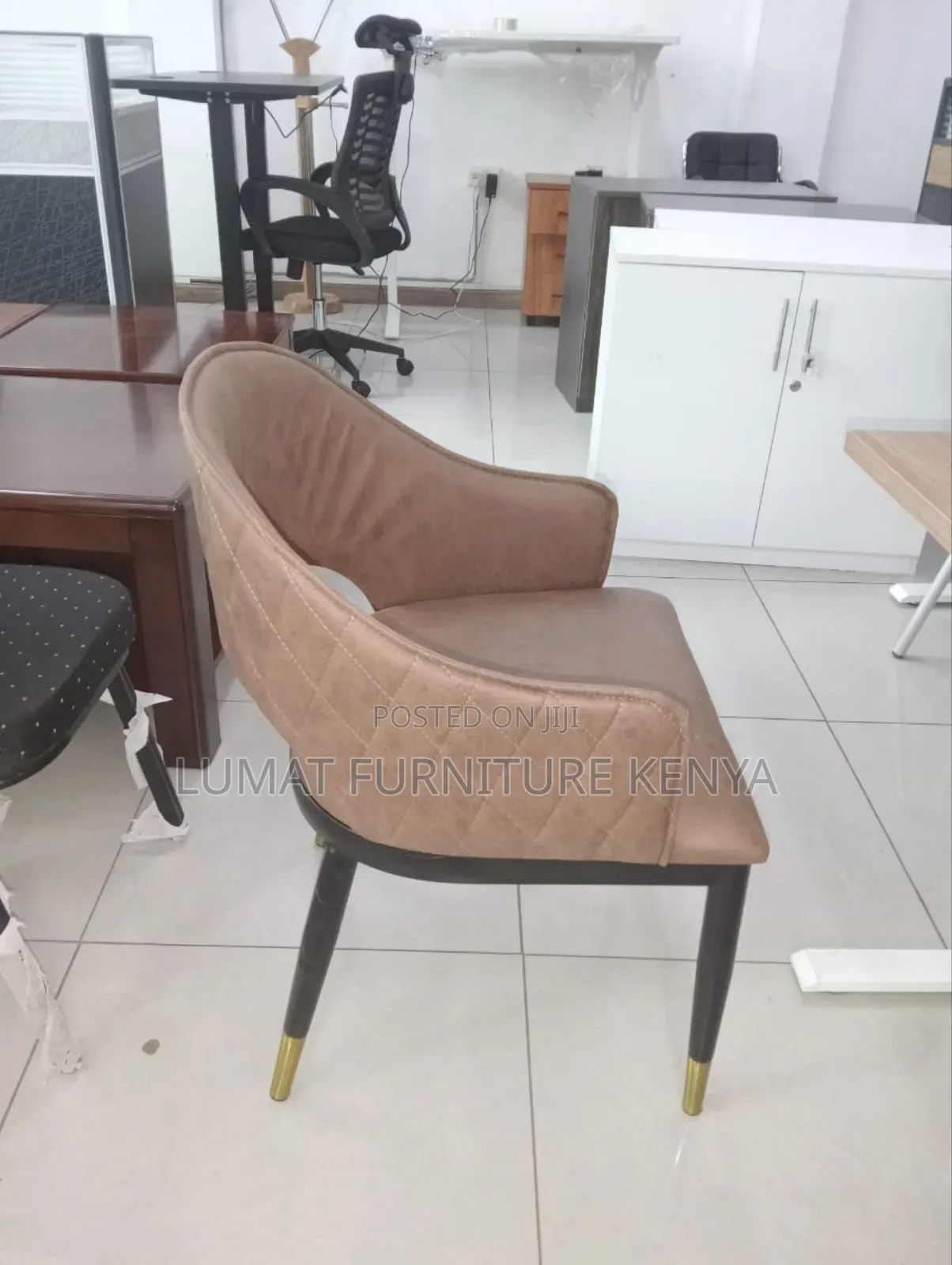Classic Brown Dining Seat