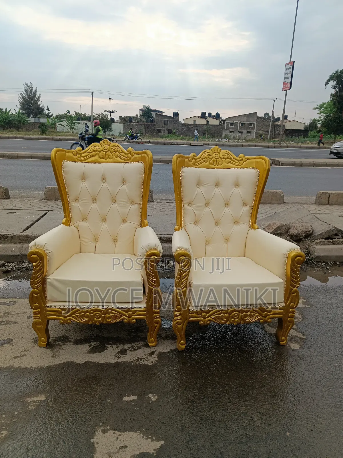 Pedicure King Chairs, Cream and Gold 