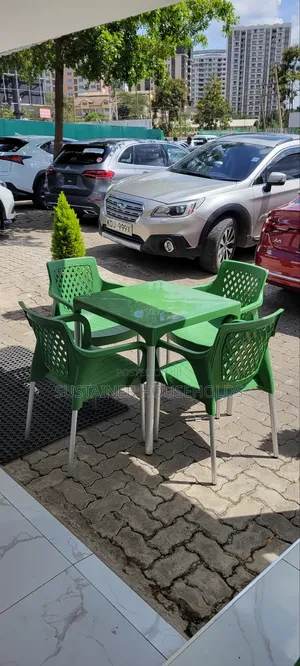 Complast Plastic Chair With Square Plastic Table for Hotel