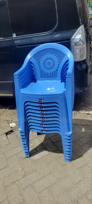 Plastic Chairs With Nest Backrest