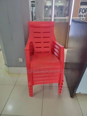 High Quality Plastic Chairs With Slanting Backrest in Stock Now