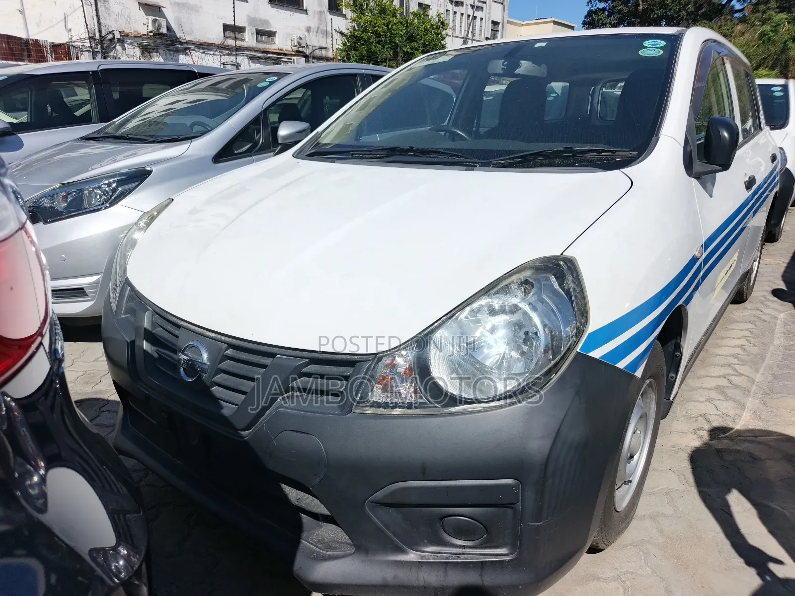 Nissan Advan 2019 White
