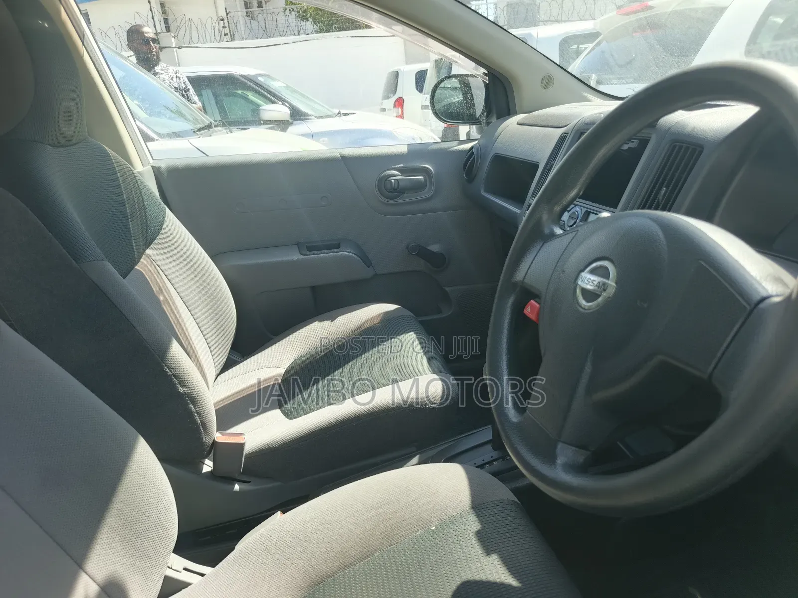 Nissan Advan 2019 White