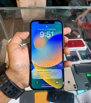 Apple iPhone 12 64 GB Blue
