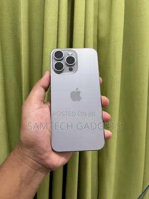 Apple iPhone 15 Pro Max 256 GB Silver