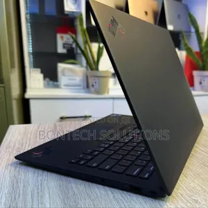 Laptop Lenovo ThinkPad X1 Yoga Gen 8 16GB Intel Core I5 SSD 512GB