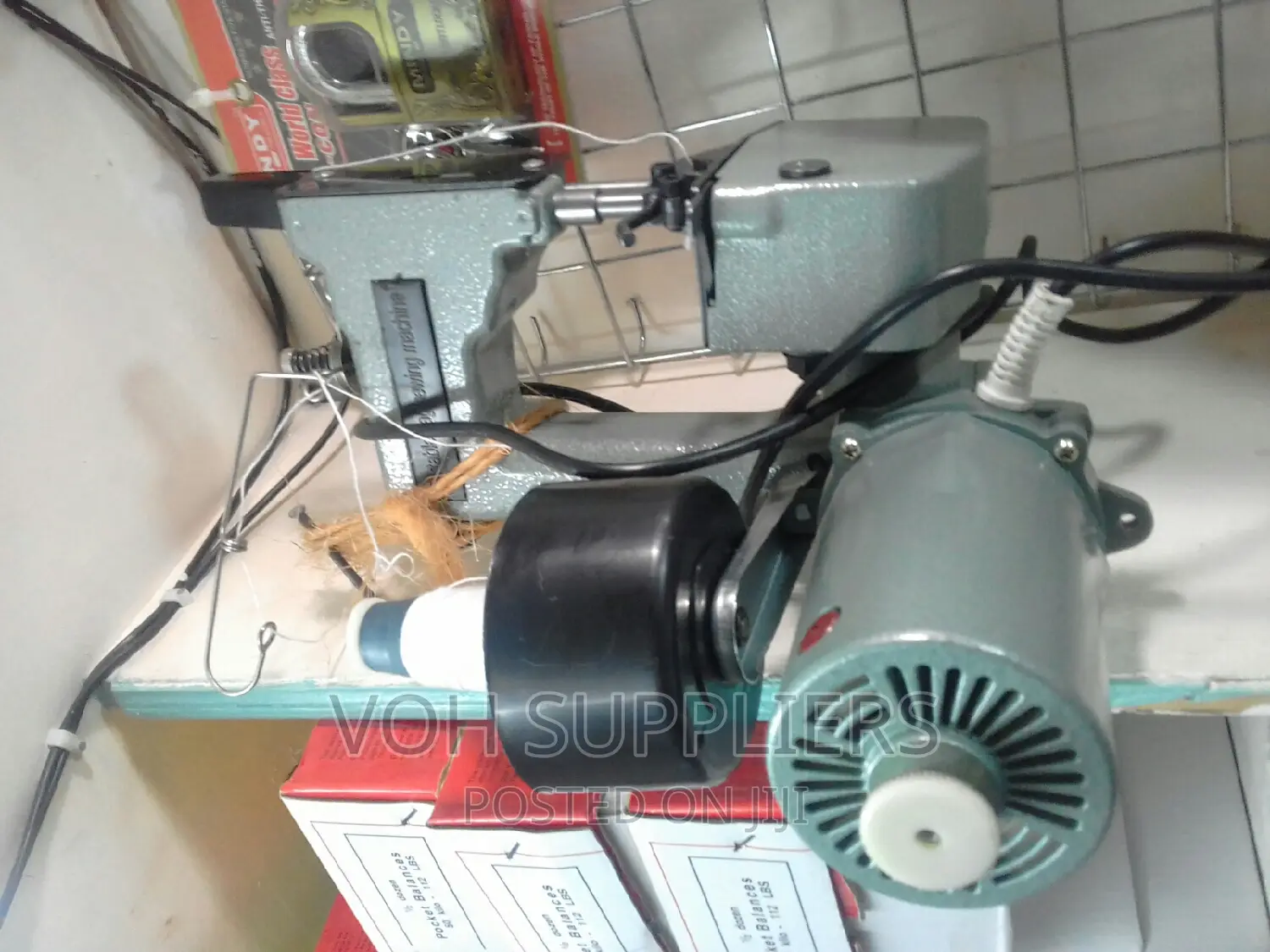 Bag Closer Machine