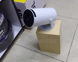 Full Hd Smart Android Projector With Bluetooth and Wifi