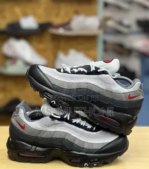 Nike Air Max 95 in the Black/Anthracite Size 39-45