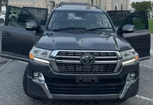 Toyota Land Cruiser 2020 Gray