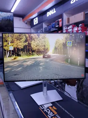27” Edge to Edge Dell Monitor