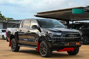 Toyota Hilux 2022 Black