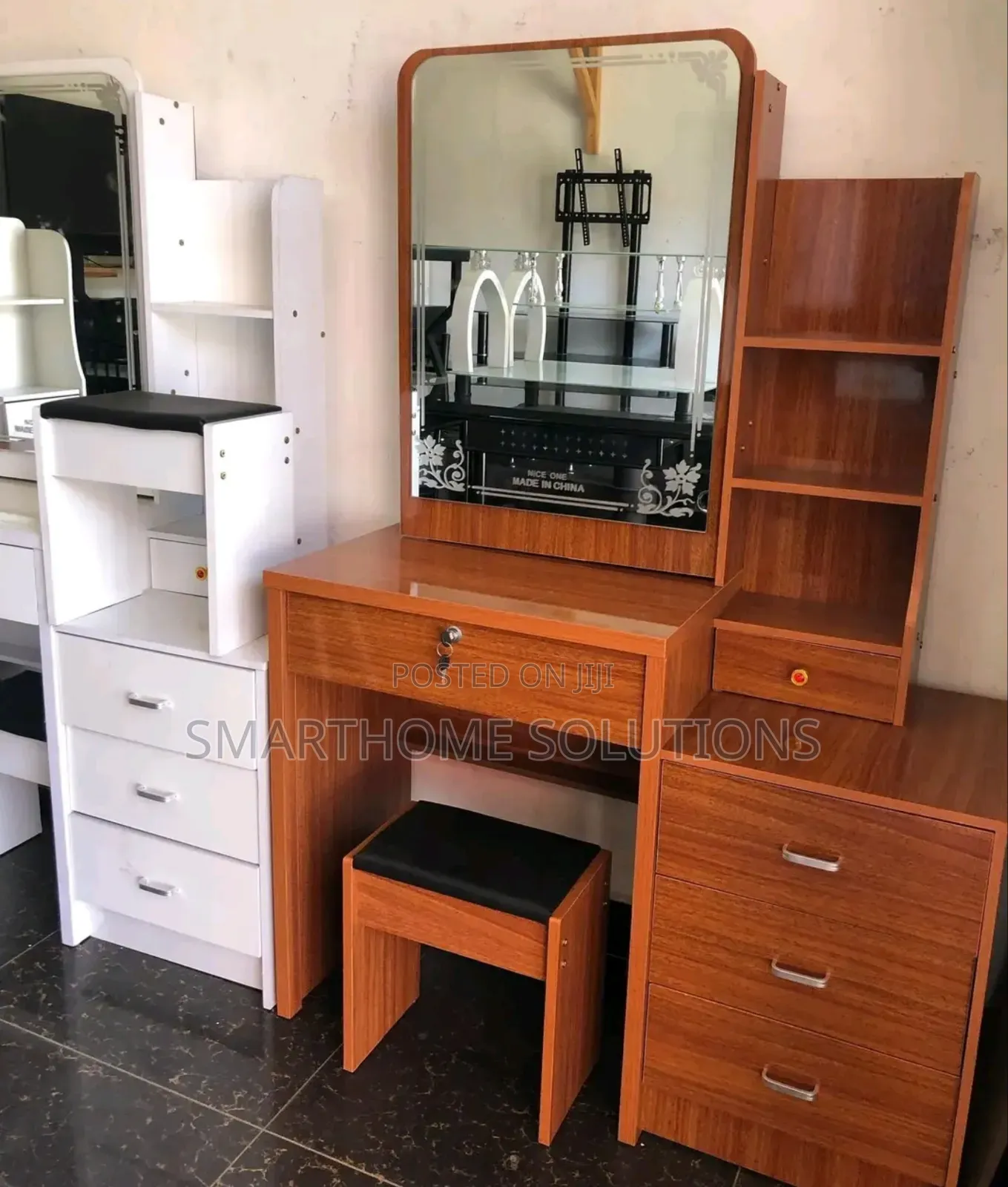 Dressing Table Brown **Dressing Table With Sliding Mirror