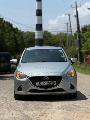 Mazda Demio 2018 Silver