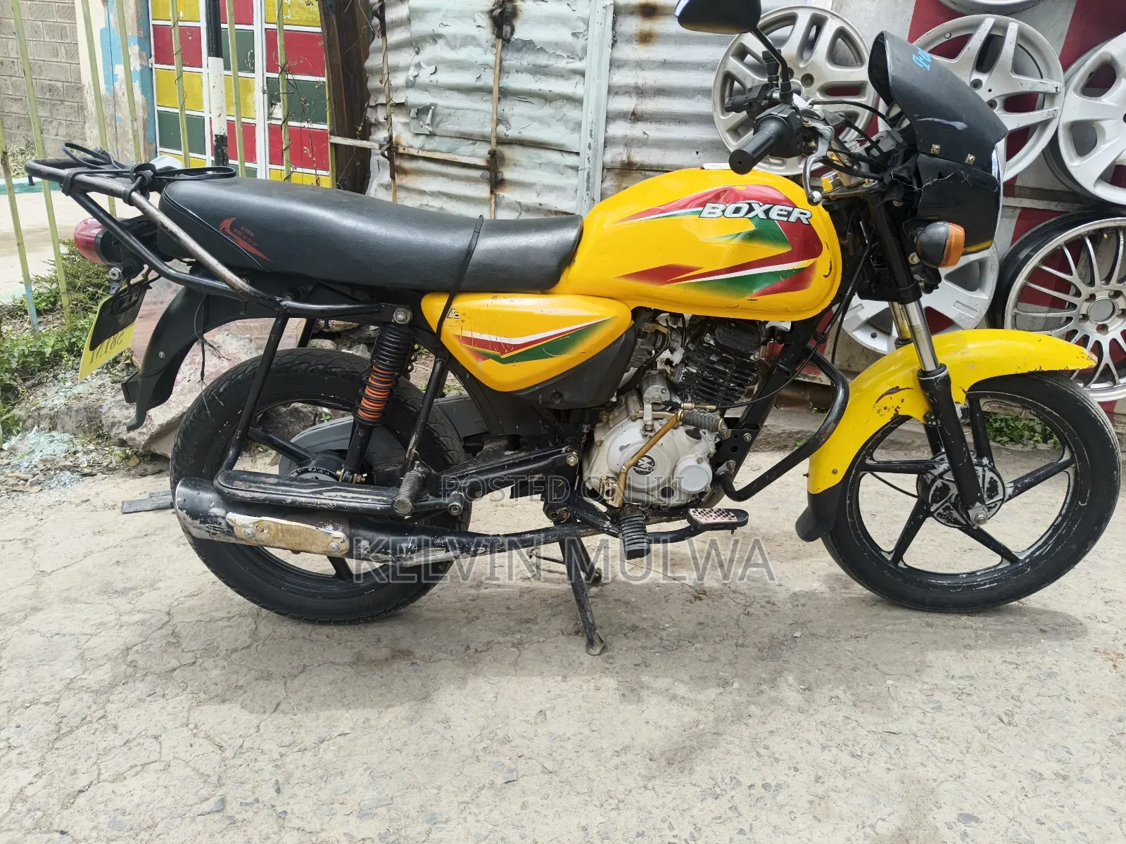Bajaj Boxer 125 2024 Yellow