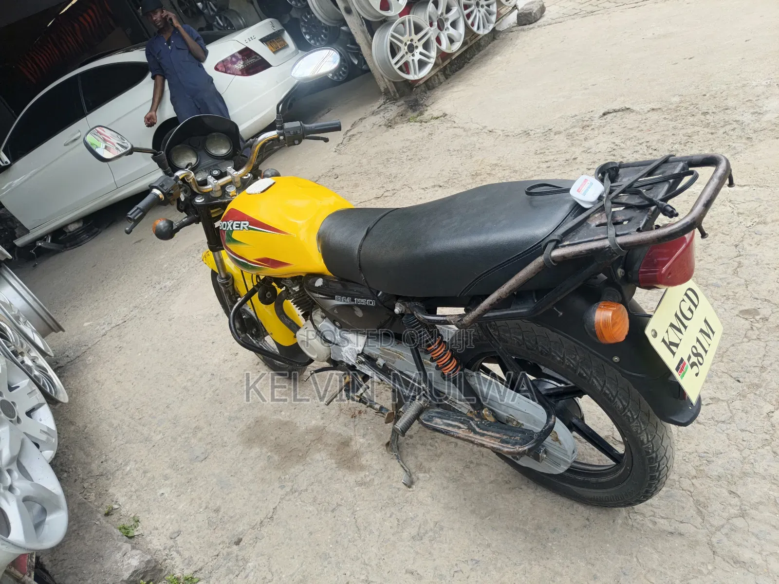 Bajaj Boxer 125 2024 Yellow