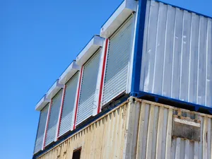 Containers Shops! 40ft Container With Five Shops!