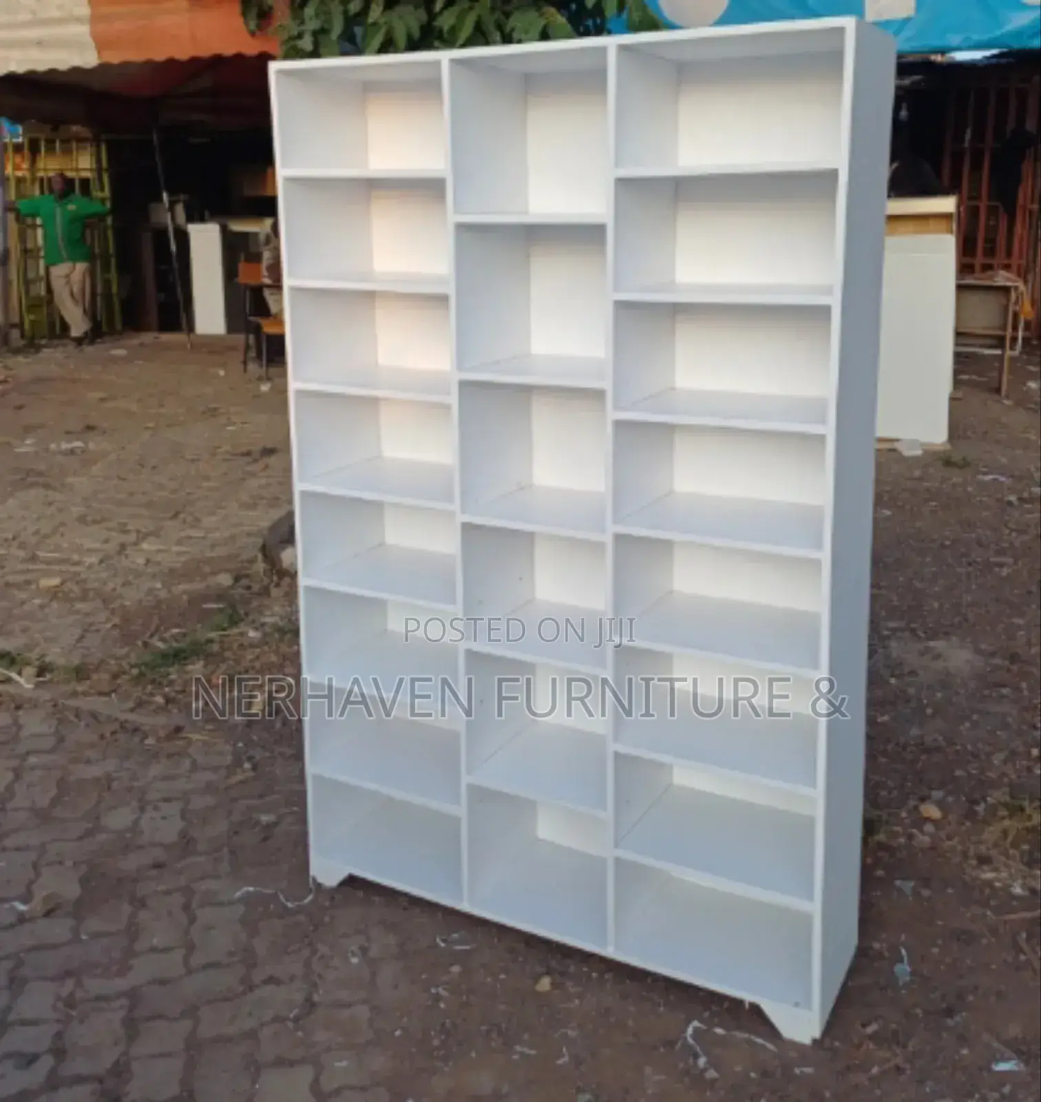 Bookshelf -- White
