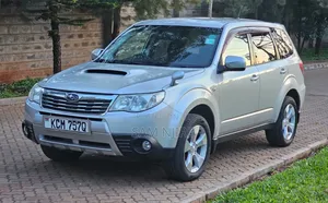 Subaru Forester 2010 Silver