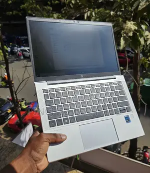 Laptop HP EliteBook 830 G8 16GB Intel Core I5 SSD 512GB