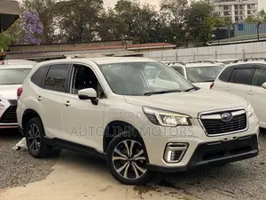 Subaru Forester 2019 White