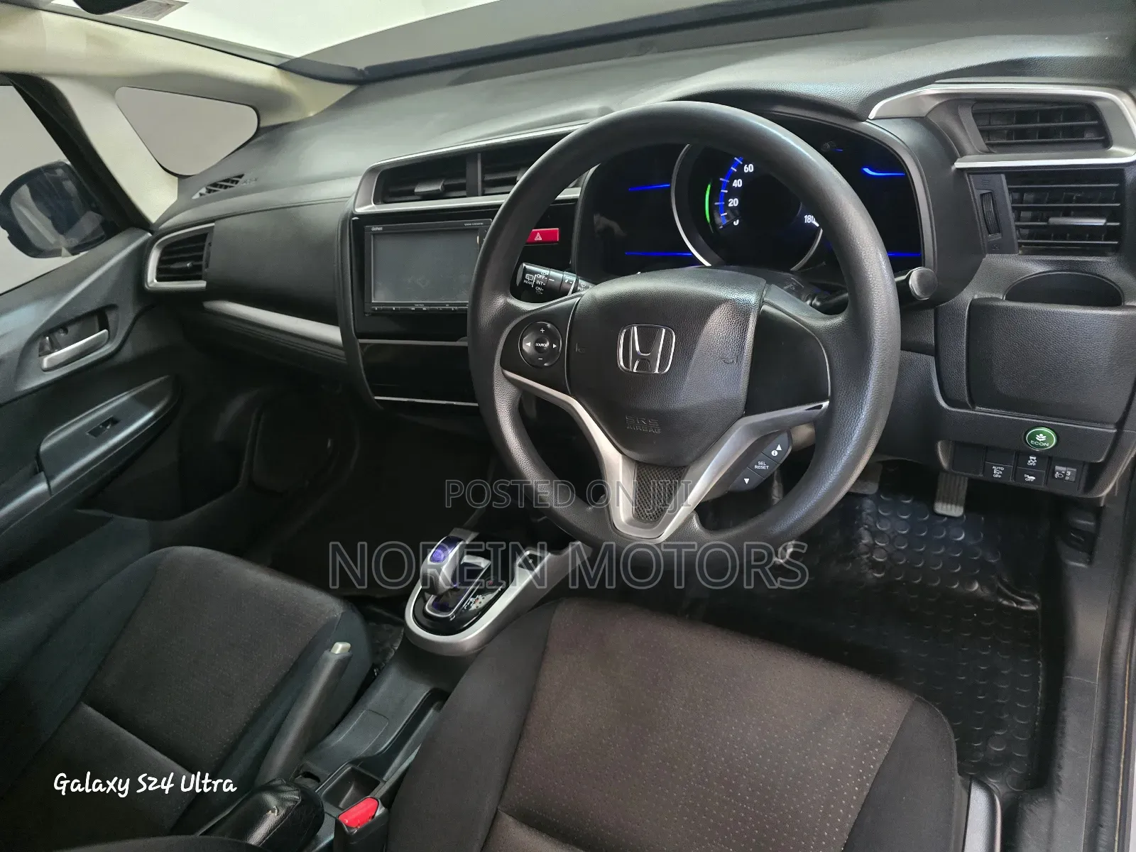 Honda Fit 2016 Silver