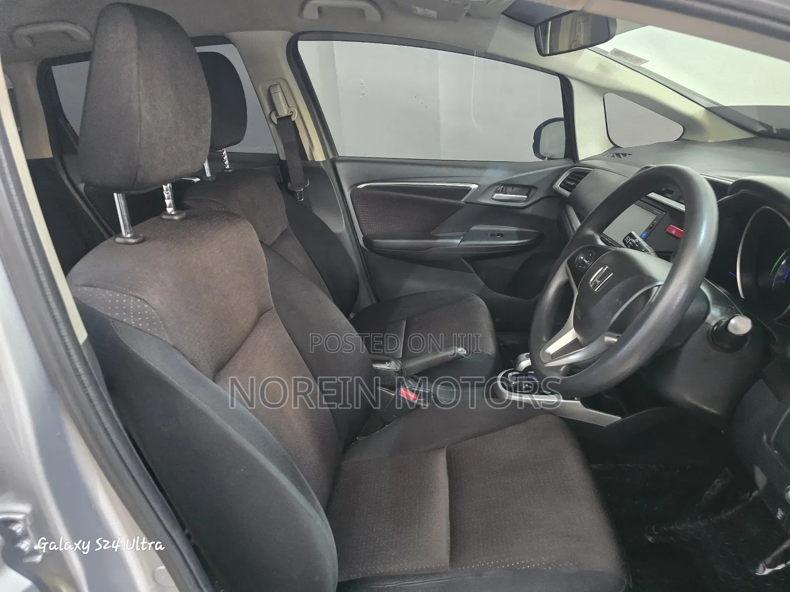 Honda Fit 2016 Silver