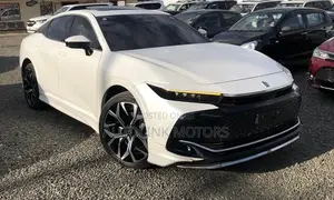Toyota Crown XLE AWD 2024 White