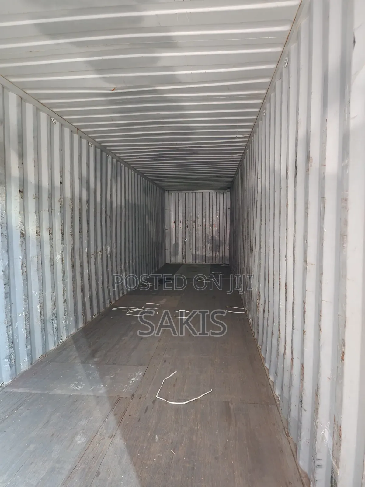 Big Space! 40ft High Cube Shipping Containers