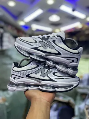 New Balance 2000 Grey  White