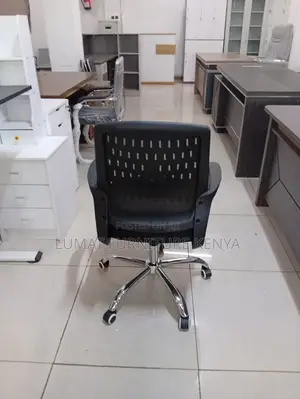 Sturdy Mesh Swivel Chair
