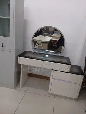 Minimalist Dressing Table With Storage