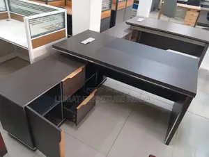 1.6m Designer Office Desk