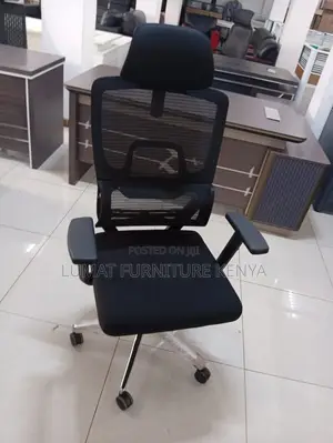 Compact Orthopedic Office Chair