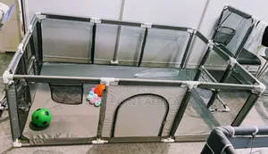 Strong And Durable Playpen  With 30 Balls For Kids
