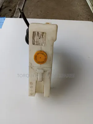 Nissan B15/ X-Trail T30 Coolant Bottle