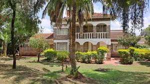 5bdrm Villa in Kerarapon for sale