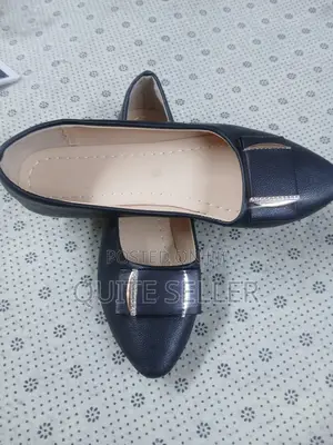 Ladies Flat Bottomed Single Shoe