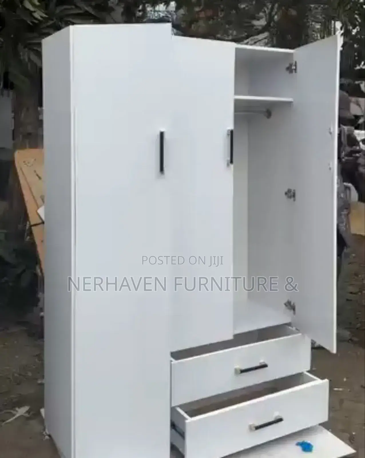 Wardrobe With Drawers and Hanging Rail