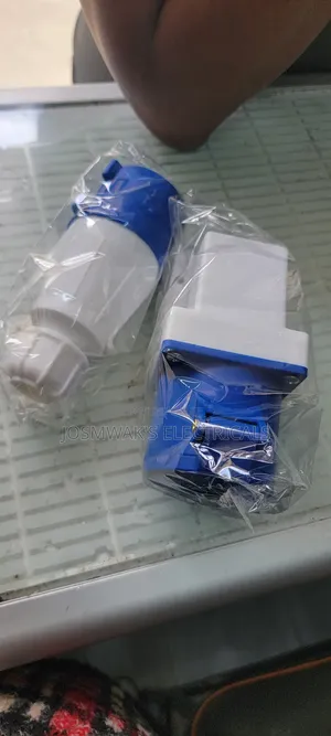 Industrial Socket 32amps 3 Pin