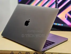 Laptop Apple MacBook Pro 2017 16GB Intel Core I7 SSD 512GB