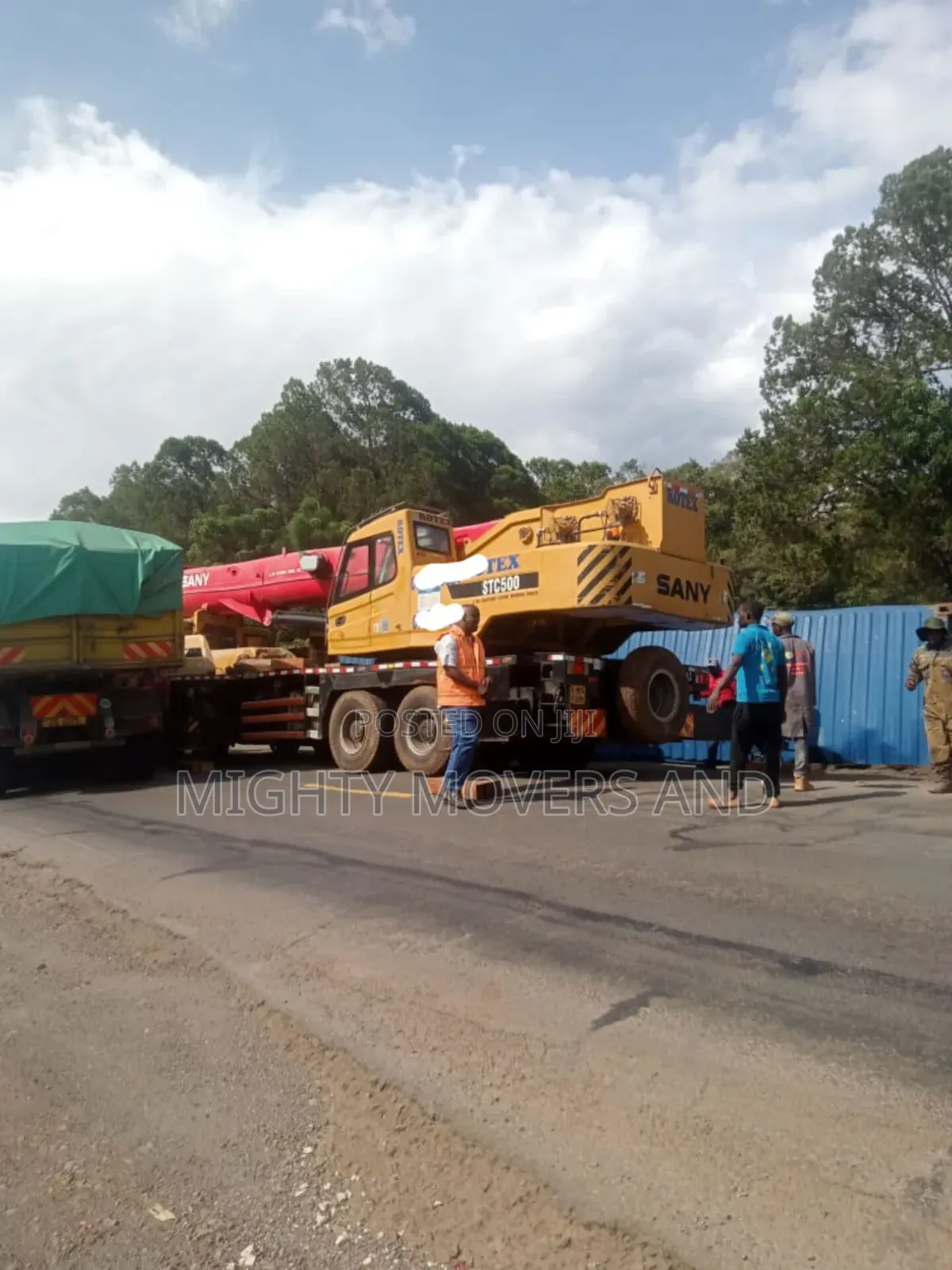 Transit Trailer Cranes for Logistics Services Are Available
