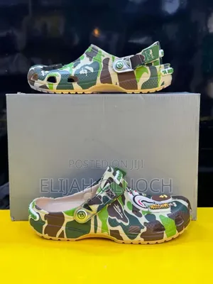 Bape  Classic Clog 
“ Camo ”
