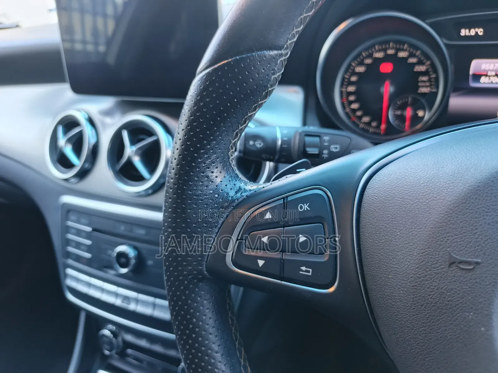 Mercedes-Benz GLA-Class 2019 White