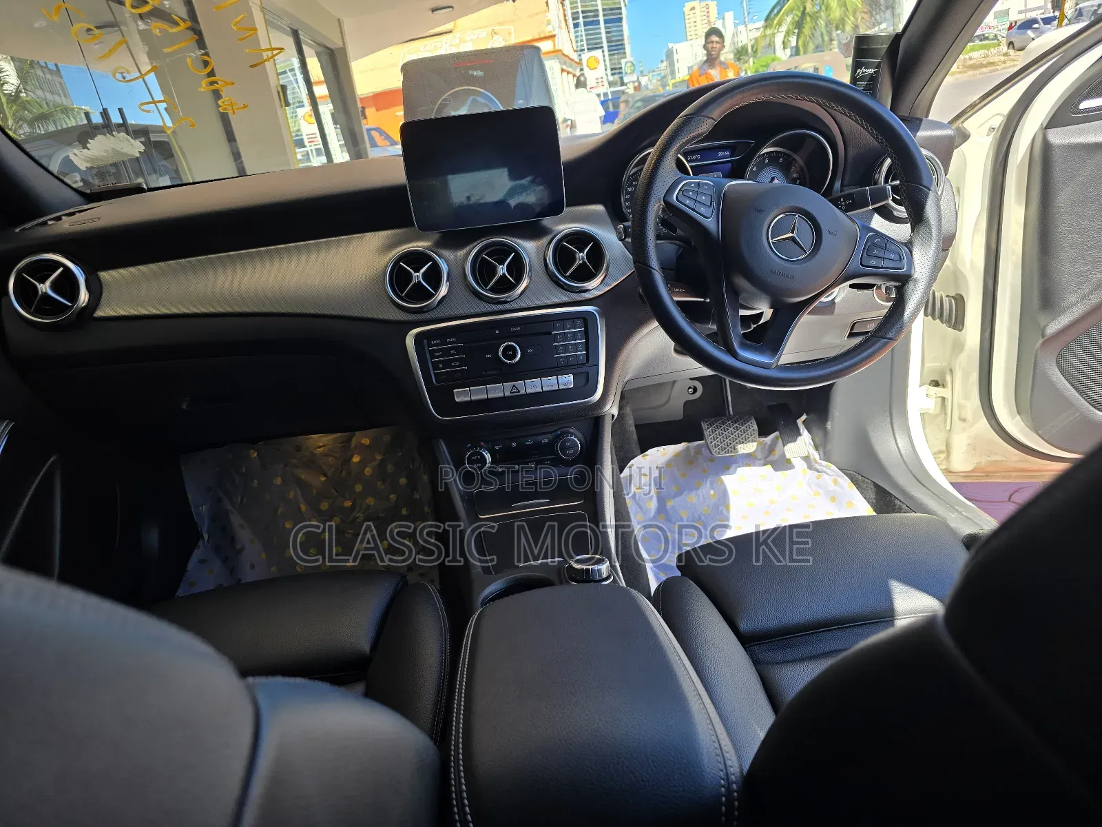 Mercedes-Benz GLA-Class 2018 White