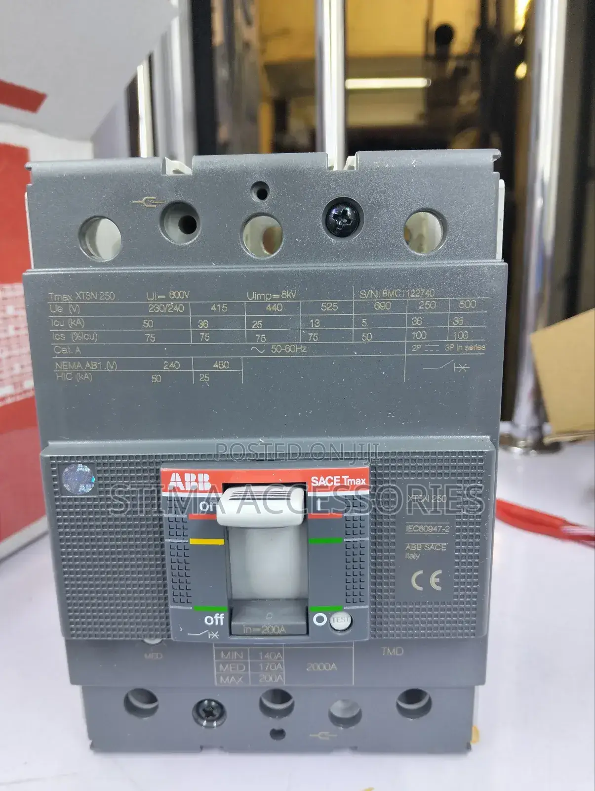 McCb 3 Pole
