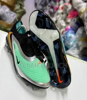 Green/Black Nike Phantom Gx 6 Elite Football Boots