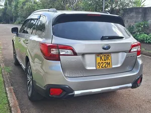 Subaru Outback 2.5i Premium AWD 2017 Gold