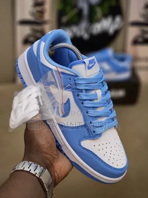 Nike Dunk Low Retro Sneakers In "University Blue"Color